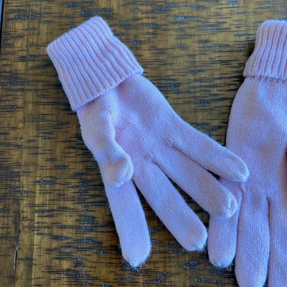 ⚡️MOVING SALE ⚡️Zara Pearl detail gloves ⚡️MOVING SALE ⚡️